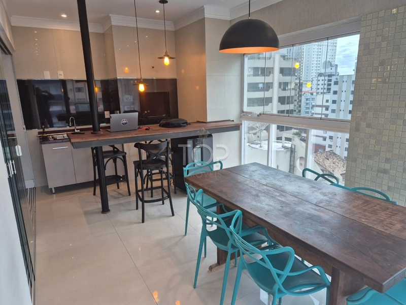LINDO APARTAMENTO 3 SUITES MOBILIADO MEIA PRAIA : 15ª foto da galeria de imagens do imóvel