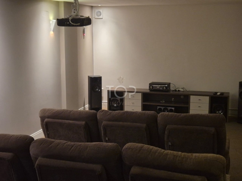 LINDO APARTAMENTO 3 SUITES MOBILIADO MEIA PRAIA : 1ª foto da galeria de imagens do imóvel