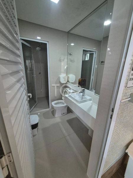 LINDO APARTAMENTO 3 SUITES MOBILIADO MEIA PRAIA : 24ª foto da galeria de imagens do imóvel