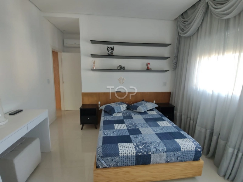 MOBILIADO EM MEIA PRAIA: 4ª foto da galeria de imagens do imóvel