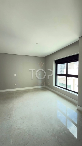 APARTAMENTO ALTO PADRÃO COM VISTA PARA O MAR EM MEIA PRAIA: 16ª foto da galeria de imagens do imóvel
