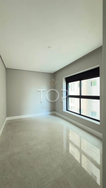 APARTAMENTO ALTO PADRÃO COM VISTA PARA O MAR EM MEIA PRAIA: 24ª foto da galeria de imagens do imóvel