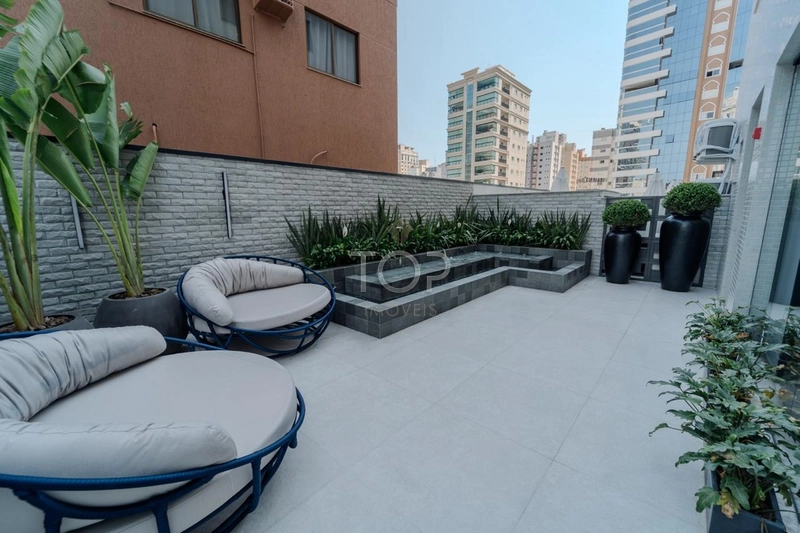 APARTAMENTO PRONTO EM MEIA PRAIA: 2ª foto da galeria de imagens do imóvel