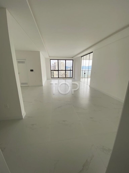 APARTAMENTO PRONTO EM MEIA PRAIA: 7ª foto da galeria de imagens do imóvel
