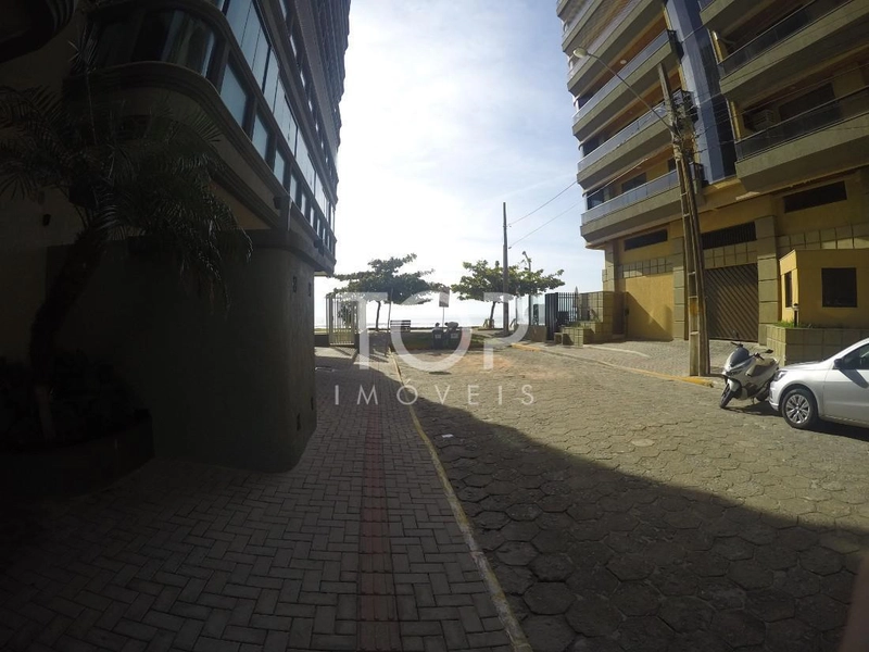 EXCELENTE APARTAMENTO NA QUADRA DO MAR MEIA PRAIA: 8ª foto da galeria de imagens do imóvel