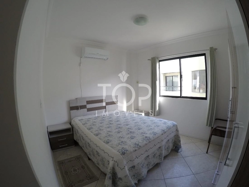 EXCELENTE APARTAMENTO NA QUADRA DO MAR MEIA PRAIA: 3ª foto da galeria de imagens do imóvel