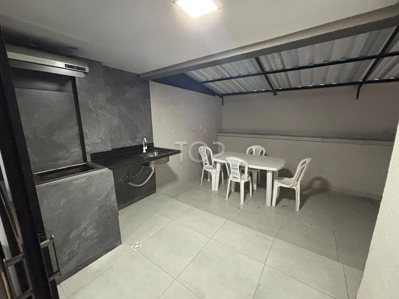 APARTAMENTO COM TERRAÇO E 3 DORMITORIOS: 1ª foto da galeria de imagens do imóvel