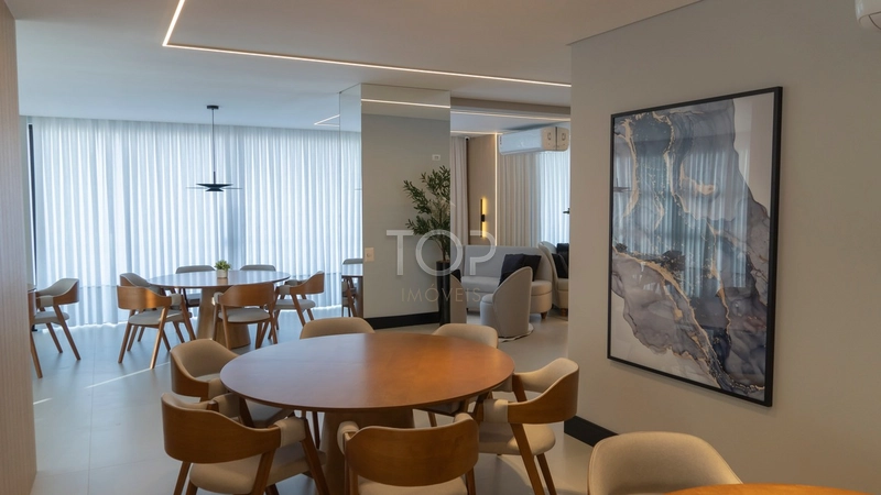 Viva Meia Praia com exclusividade e elegância!: 8ª foto da galeria de imagens do imóvel