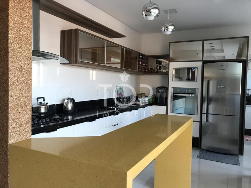 MOBILIADO E DECORADO! ALTO PADRÃO EM MEIA PRAIA: 6ª foto da galeria de imagens do imóvel