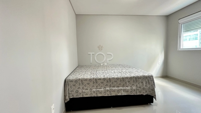 EXCELENTE APARTAMENTO EM MEIA-PRAIA!: 2ª foto da galeria de imagens do imóvel