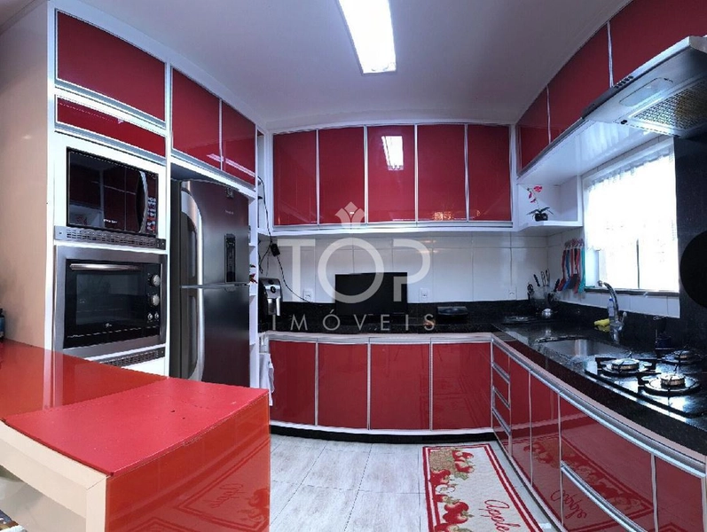 CASA TRIPLEX  EM PORTO BELO PEREQUÊ: 2ª foto da galeria de imagens do imóvel