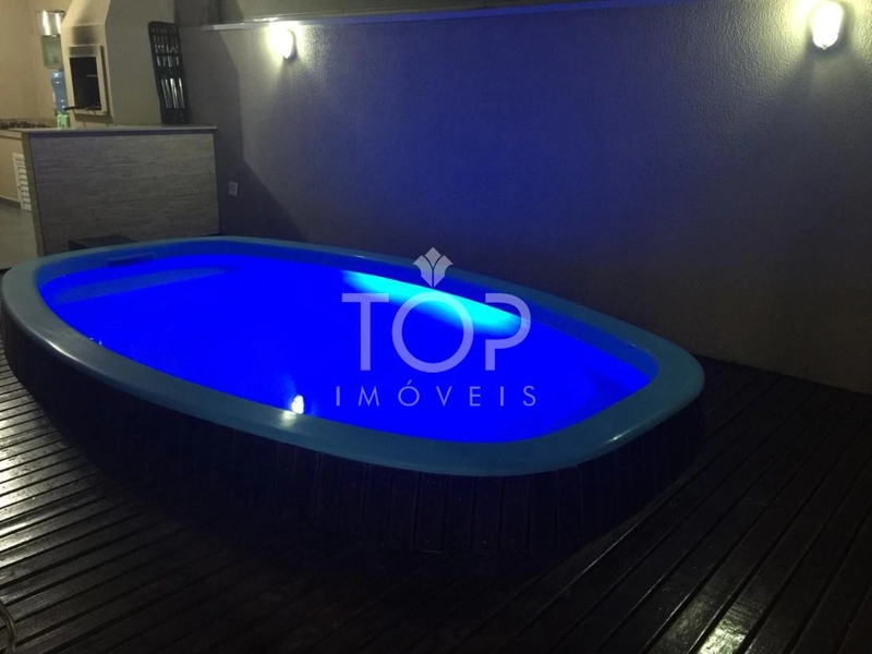 CASA TRIPLEX  EM PORTO BELO PEREQUÊ: 3ª foto da galeria de imagens do imóvel