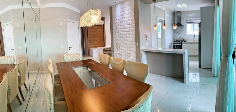 APARTAMENTO MOBILIADO EM MEIA PRAIA: 2ª foto da galeria de imagens do imóvel