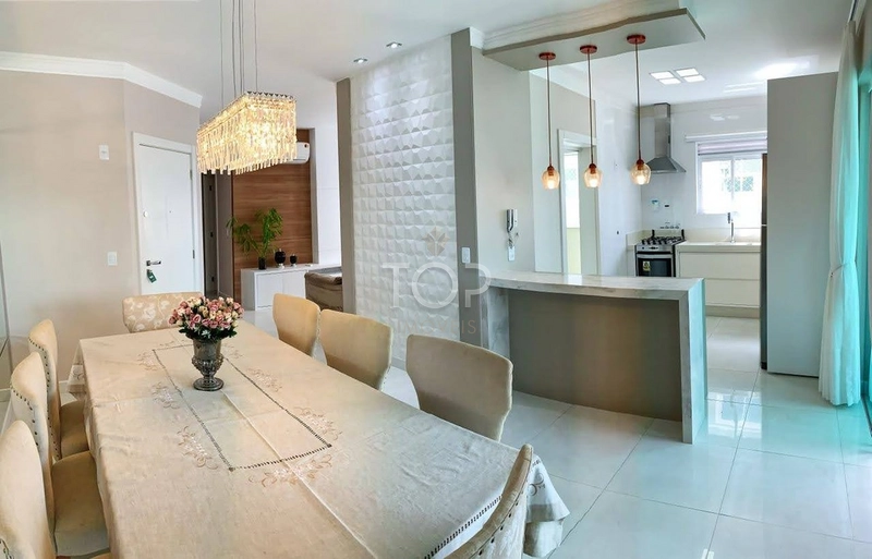 APARTAMENTO MOBILIADO EM MEIA PRAIA: 1ª foto da galeria de imagens do imóvel