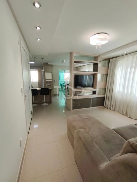 Apartamento mobiliado e com vista mar em Meia Praia: 1ª foto da galeria de imagens do imóvel