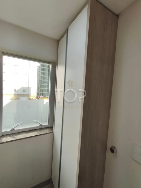 Apartamento mobiliado e com vista mar em Meia Praia: 12ª foto da galeria de imagens do imóvel