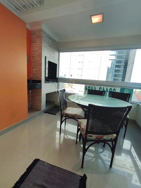 Apartamento mobiliado e com vista mar em Meia Praia: 21ª foto da galeria de imagens do imóvel