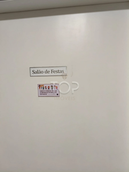 Apartamento mobiliado e com vista mar em Meia Praia: 8ª foto da galeria de imagens do imóvel