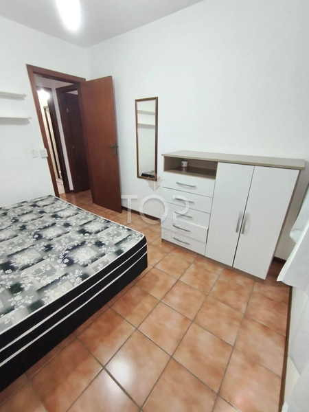 Apartamento mobiliado à 150 metros do mar em Meia Praia: 11ª foto da galeria de imagens do imóvel