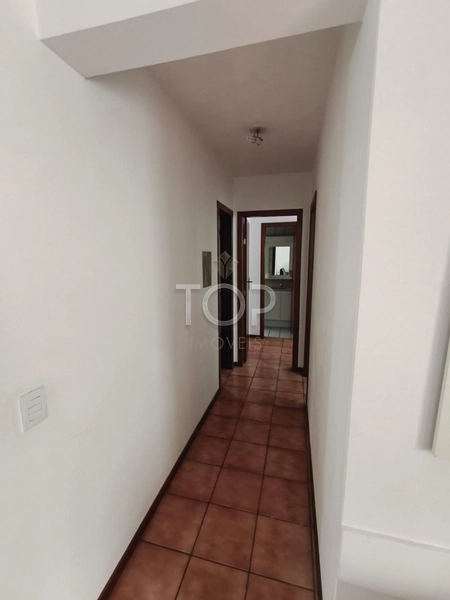 Apartamento mobiliado à 150 metros do mar em Meia Praia: 8ª foto da galeria de imagens do imóvel