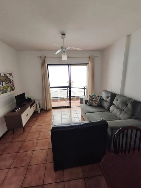 Apartamento mobiliado à 150 metros do mar em Meia Praia: 13ª foto da galeria de imagens do imóvel