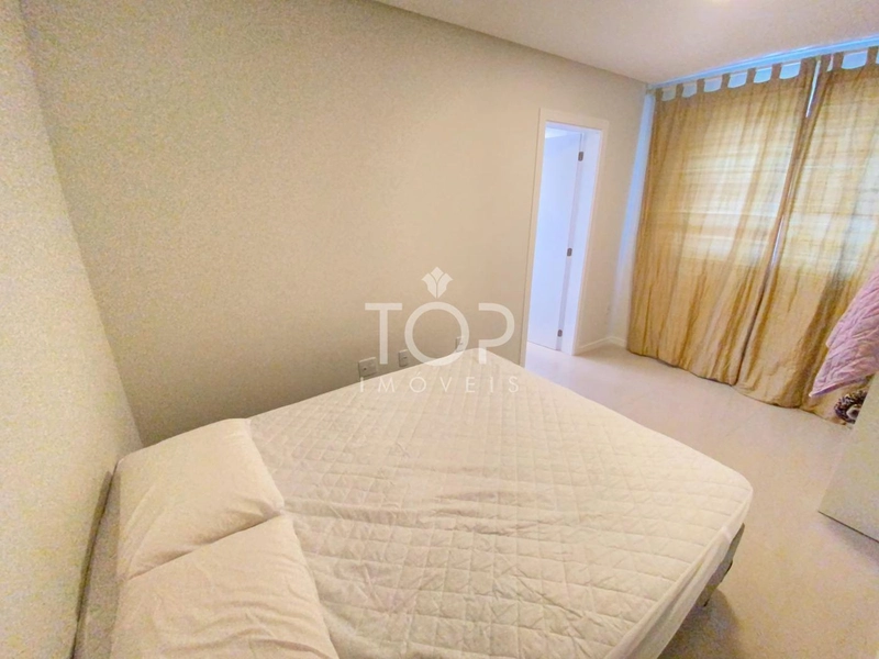 LINDO APARTAMENTO, PRONTO PARA MORAR EM MEIA PRAIA: 4ª foto da galeria de imagens do imóvel