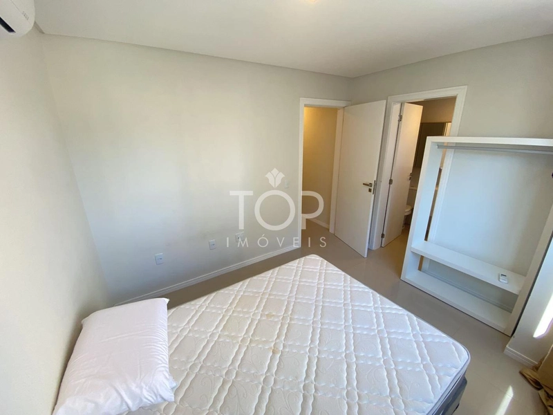 LINDO APARTAMENTO, PRONTO PARA MORAR EM MEIA PRAIA: 10ª foto da galeria de imagens do imóvel