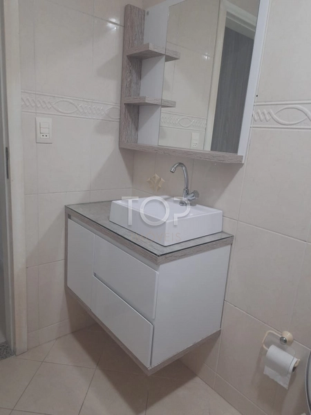 MOBILIADO EM MEIA PRAIA: 2ª foto da galeria de imagens do imóvel