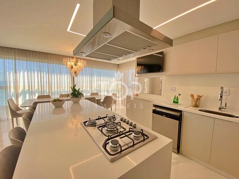 APARTAMENTO PRONTO FRENTE MAR EM MEIA PRAIA.: 17ª foto da galeria de imagens do imóvel