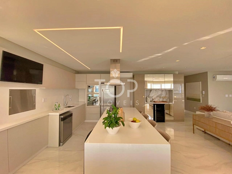 APARTAMENTO PRONTO FRENTE MAR EM MEIA PRAIA.: 8ª foto da galeria de imagens do imóvel