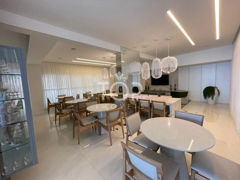 APARTAMENTO PRONTO FRENTE MAR EM MEIA PRAIA.: 49ª foto da galeria de imagens do imóvel