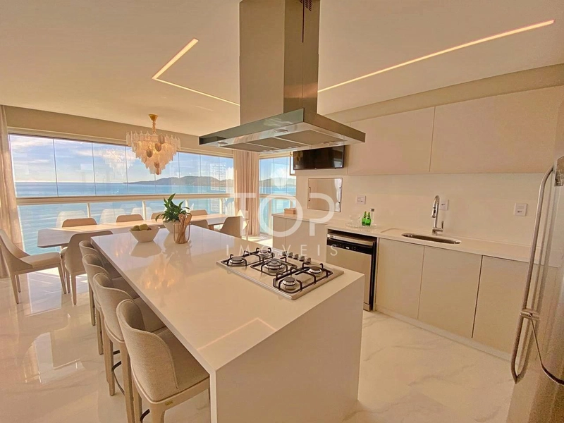 APARTAMENTO PRONTO FRENTE MAR EM MEIA PRAIA.: 6ª foto da galeria de imagens do imóvel
