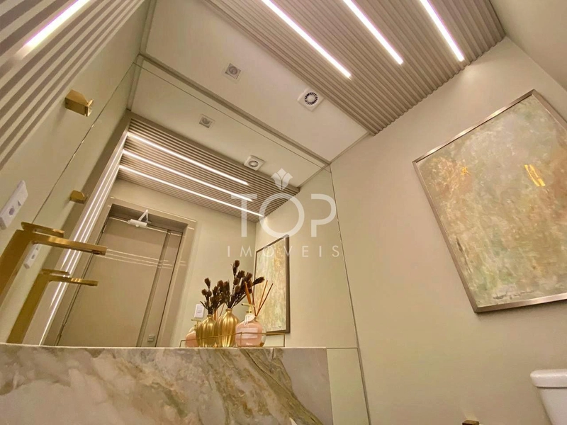 APARTAMENTO PRONTO FRENTE MAR EM MEIA PRAIA.: 25ª foto da galeria de imagens do imóvel