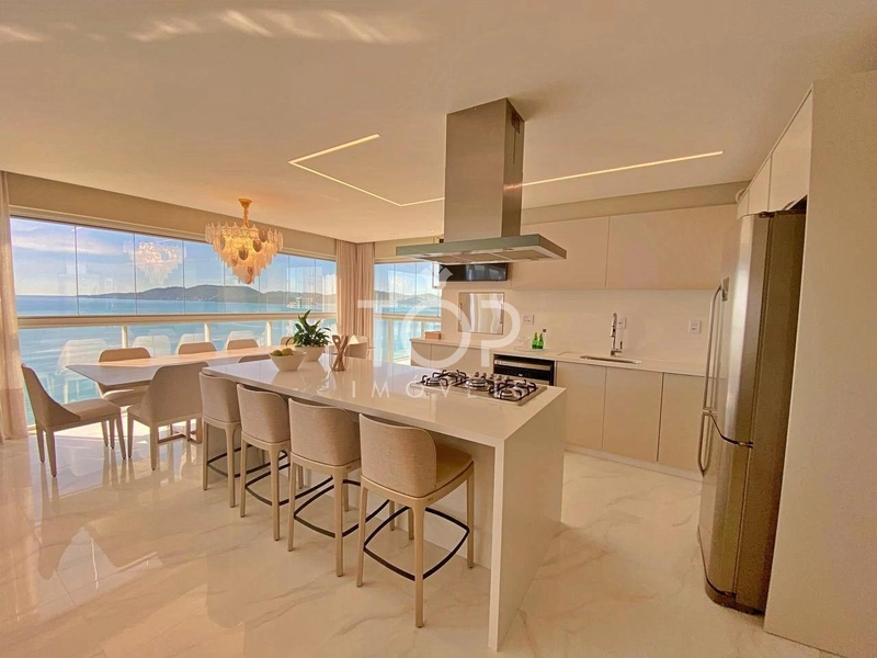APARTAMENTO PRONTO FRENTE MAR EM MEIA PRAIA.: 12ª foto da galeria de imagens do imóvel