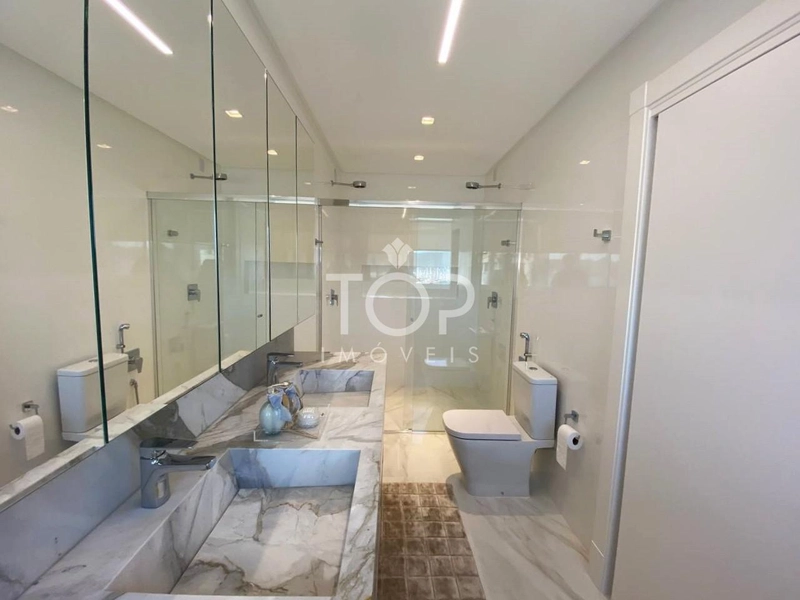 APARTAMENTO PRONTO FRENTE MAR EM MEIA PRAIA.: 22ª foto da galeria de imagens do imóvel
