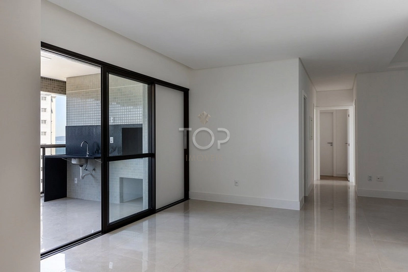 APARTAMENTO PRONTO COM VISTA PARA O MAR: 2ª foto da galeria de imagens do imóvel