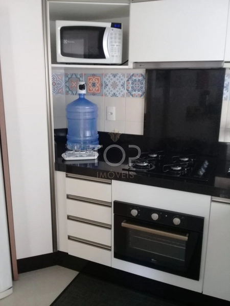 MOBILIADO EM MEIA PRAIA: 3ª foto da galeria de imagens do imóvel