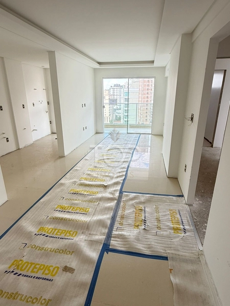 ÓTIMA OPORTUNIDADE - QUALIDADE E BOM PREÇO NO CENTRO DE ITAPEMA SC: 1ª foto da galeria de imagens do imóvel