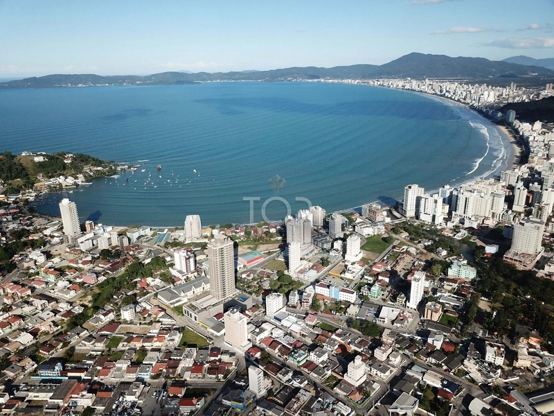 APARTAMENTO COM VISTA PARA O MAR EM ITAPEMA: 18ª foto da galeria de imagens do imóvel