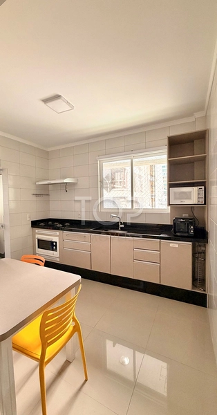 APARTAMENTO NO CORAÇAO DA MEIA PRAIA: 4ª foto da galeria de imagens do imóvel