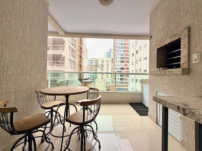 APARTAMENTO NO CORAÇAO DA MEIA PRAIA: 5ª foto da galeria de imagens do imóvel