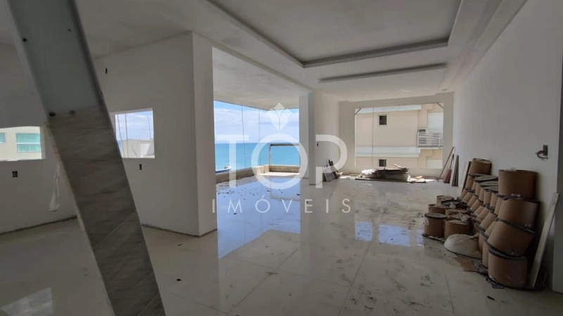 ÓTIMO APARTAMENTO NA QUADRA DO MAR! 3 SUÍTES NOVO: 2ª foto da galeria de imagens do imóvel