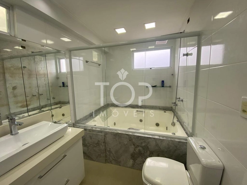 APARTAMENTO COM VISTA PANORÂMICA EM MEIA PRAIA: 18ª foto da galeria de imagens do imóvel