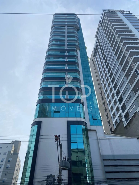 APARTAMENTO COM VISTA PANORÂMICA EM MEIA PRAIA: 33ª foto da galeria de imagens do imóvel