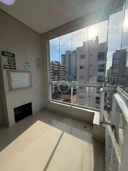 MOBILIADO EM MEIA PRAIA: 11ª foto da galeria de imagens do imóvel