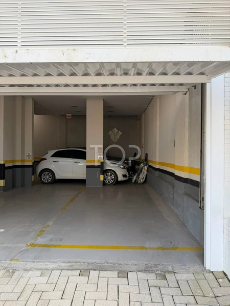 MOBILIADO EM MEIA PRAIA: 8ª foto da galeria de imagens do imóvel