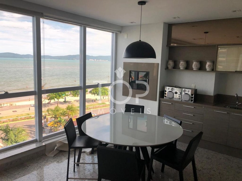 APARTAMENTO FRENTE MAR EM ITAPEMA CENTRO: 1ª foto da galeria de imagens do imóvel