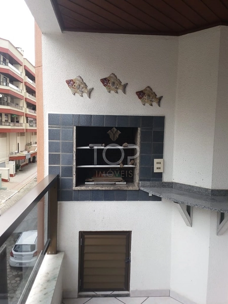 Apartamento quadra mar em Meia Praia: 4ª foto da galeria de imagens do imóvel
