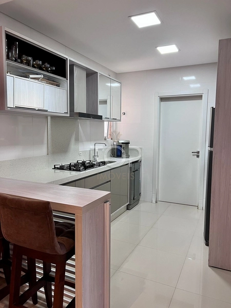 APARTAMENTO MOBILIADO EM ITAPEMA MEIA PRAIA: 3ª foto da galeria de imagens do imóvel