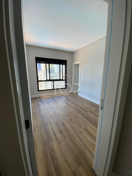 APARTAMENTO PRONTO COM VISTA MAR EM MEIA PRAIA: 19ª foto da galeria de imagens do imóvel
